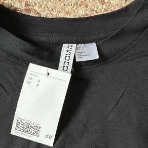 H&M oversized black tee